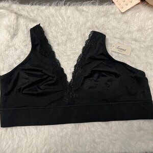Soma  black, Soft band bralette, lace on straps